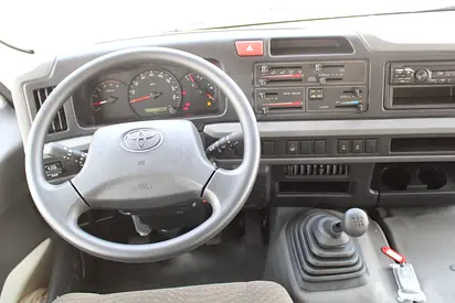 صورة 8 لـ 2026 Toyota COASTER