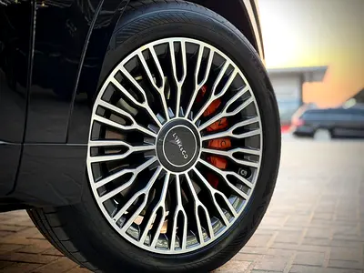 2025 LYNK & CO 900 photo 10