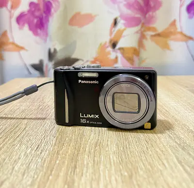 Panasonic Lumix DMC-ZS8 Compact Digital Camera - 16x Optical Zoom