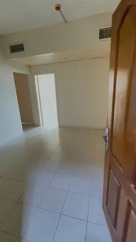 شقة غرفتين وصالة كبيرة بإطلالة أمامية مميزة