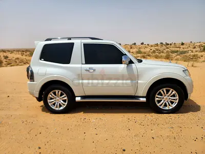 Mitsubishi Pajero 2020 V6 3.8L GLS Top Line Short Wheel Base - GCC Specs - Excellent Condition
