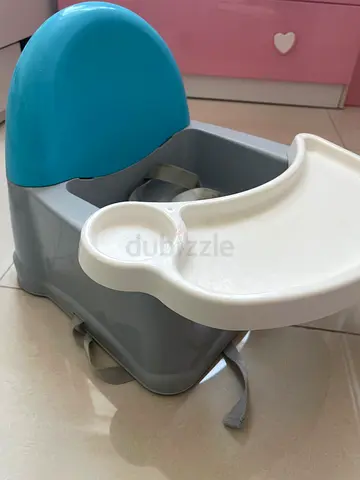 Portable Baby Booster Seat with Tray and Safety Straps - Good Condition