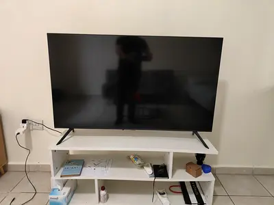 Samsung 55-inch LED TV - Excellent Condition, Light Use
