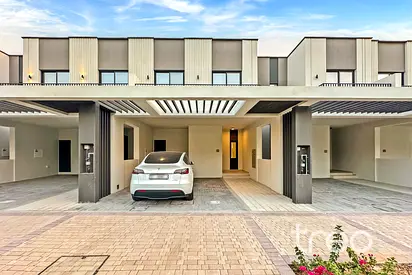Landscaped | Modern | Multiple Cheques