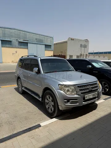 Well Maintained 2013 Mitsubishi Pajero GLS Top Line GCC Specs