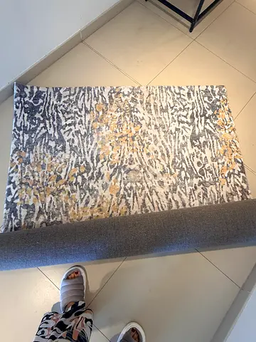 Used modern abstract area rug - 160x200cm, grey beige pattern