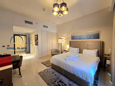 Spacious Layout | Furnished | Mid Floor | Vacant