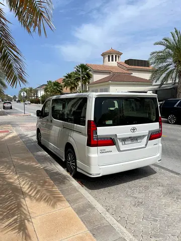 صورة 1 لـ 2020 Toyota GRANVIA