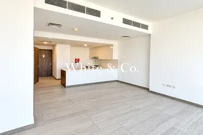 Unfurnished| Park View| Spacious Layout