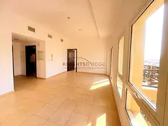 High-Floor | Vacant | Closed Kitchen | 2 Baths