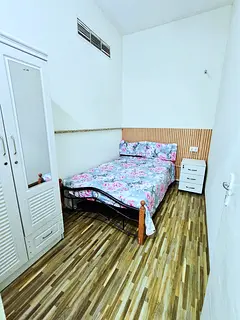 Fully Closed up till ceiling partition