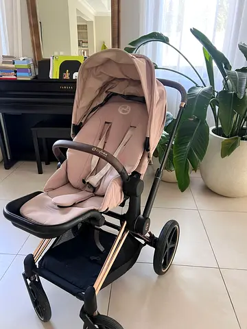 Cybex Priam Lightweight Stroller - Pink (Excellent Condition) can add Bassinet to this price.