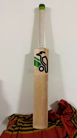 Kookaburra English willow cricket bat