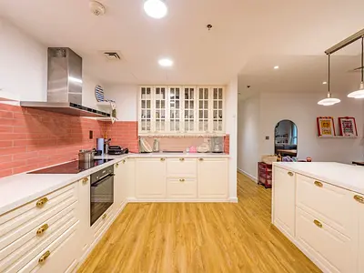 Fully Upgraded | Vacant on Transfer | Large Layout