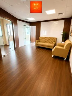 H0T 0FFER 0FFICE AVAILABLE BIG WITH SEPRATE ENTRANCE READY T0 M0VE 0FFICE WITH EJARI