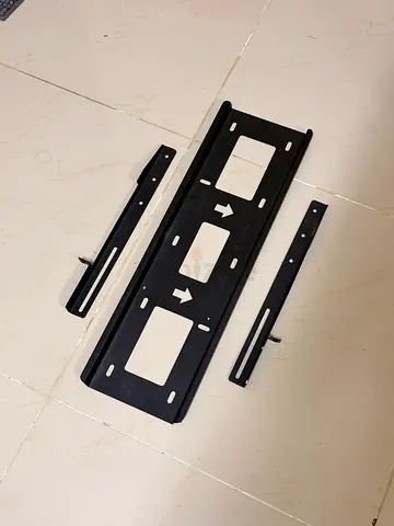 Slim TV wall mount bracket for flat panel TVs - used
