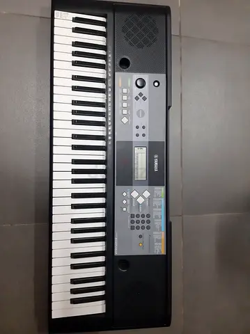 Yamaha portable keyboard - good working condition