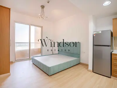 Balcony | Fully furnished | 12 Cheques