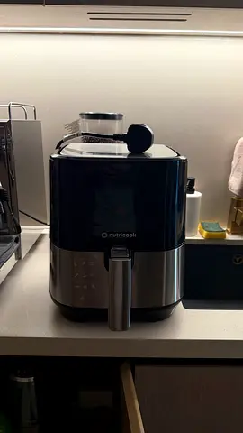 Nutricook Digital Air Fryer - Good Condition