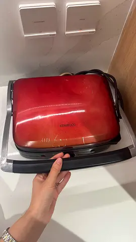 Sandwich Maker + Kettle for free