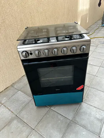 Midea Gas cooker 60 by 60 with 4 burners