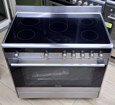 Siemens iQ 700 five hobs electric ceramic stove latest model same like new condition