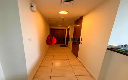 2 BR | UFURNISHED | SPACIOUS LAYOUT | VACANT