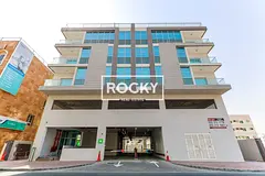 Bright & Super Spacious Central A/C 3 BR Apt near Schools & Supermkts in Muhaisnah 4th