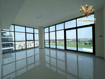 حياة راقية | إطلالات على الحديقة | تراس واسع
