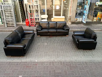 black leather 3-piece sofa set — 3-seater, 2-seater and armchair
