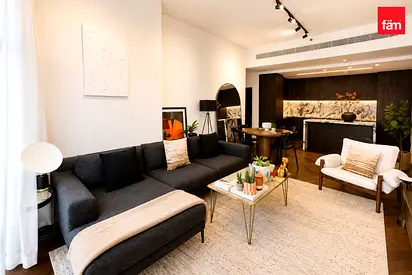 Fully Renovated | Spacious 2bedroom | Dubai Marina