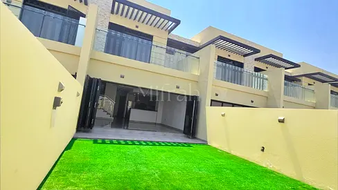 Exclusive 4BR Townhouse | Spacious Garden | Premium Living