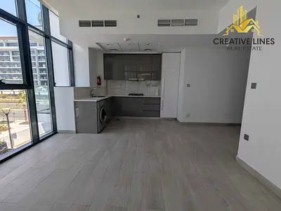 READY TO MOVE // CORNER UNIT // SPACIOUS LAYOUT