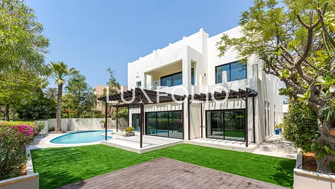 Exclusive | Brand New Unique Villa | Spectacular