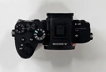 Sony A7R4 mirrorless camera body