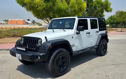 Jeep Wrangler Unlimited Sport White