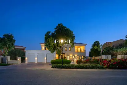 Turnkey Modern Villa | Direct Golf Course Views