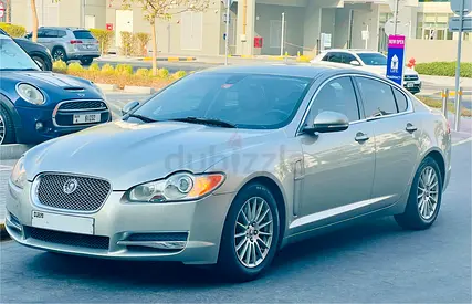 Jaguar XF Standard 2011 | GCC Specs