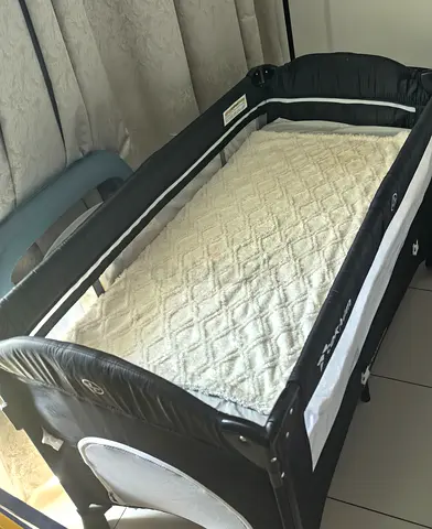 Black teknum Portable Travel Cot / Playard -