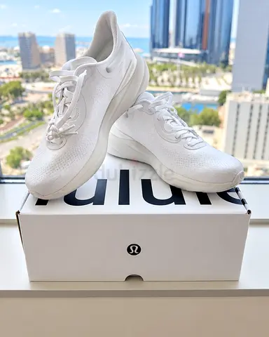 Super Cute Brand New Original Lululemon Women Workout Shoes ✨
