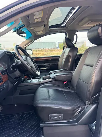 2010 Nissan ARMADA 照片 13