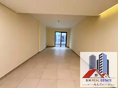 SPACIOUS APARTMENT 110k BULDING VIEWS