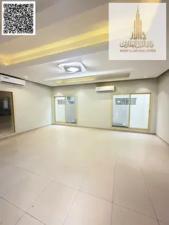 Residential / Commercial Villa | 5 Master BHK + 2 Living Rooms & Yard | Behind Nesto | Al Mowaihat 1