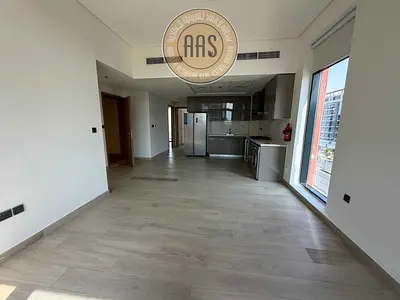 Chiller free ready to move spacious 3 bedroom apartment only in 122k