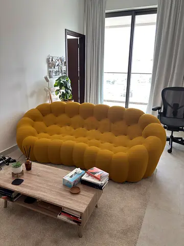 Yellow tufted bubble sofa – 2-seater, good condition