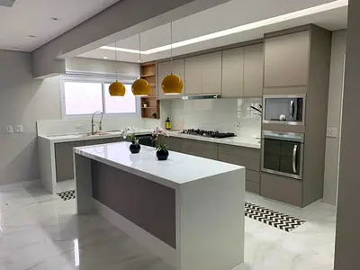 Modern fitted kitchen with island
