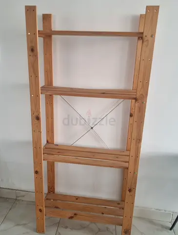 Light Wooden 4-Tier Shelf Unit