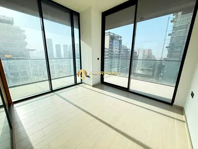 Spacious 2BR | Corner Unit | Smart Home