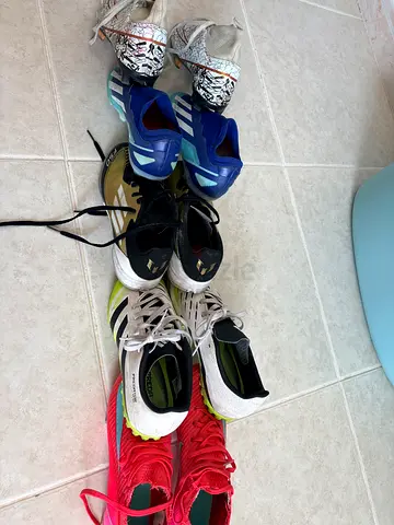 Football boots for boys