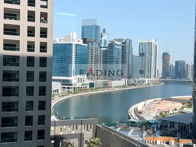 Fully Furnished || Upgraded || Spacious Layout With Canal View